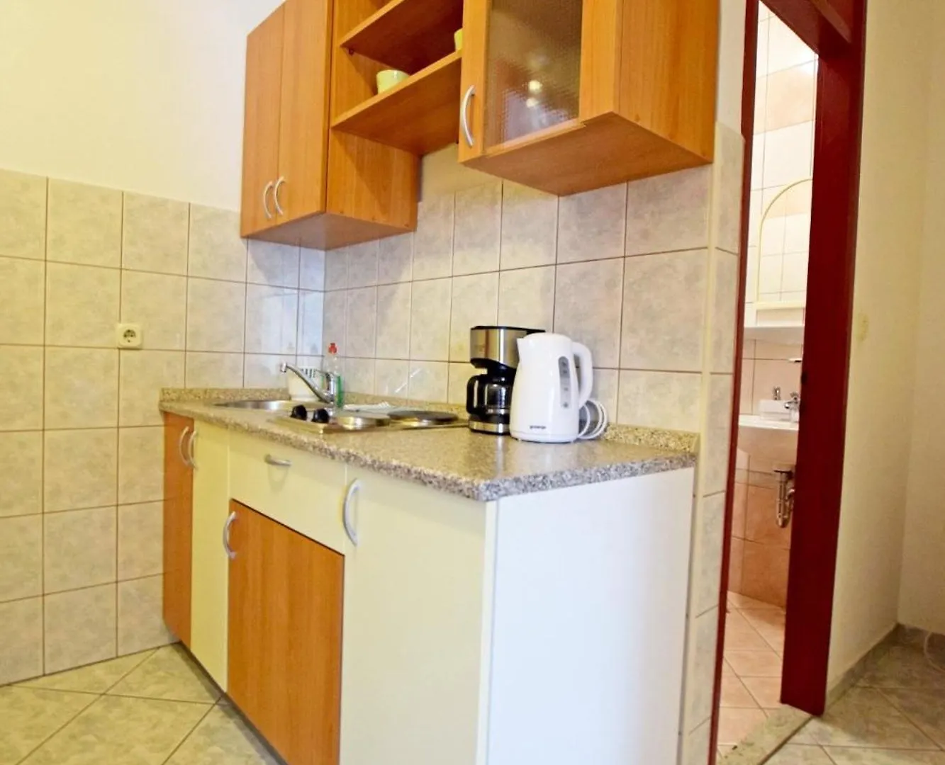 Guest house Apartments And Rooms With Parking Space Starigrad, Paklenica - 18034