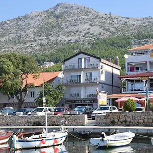 Vendégház Tota